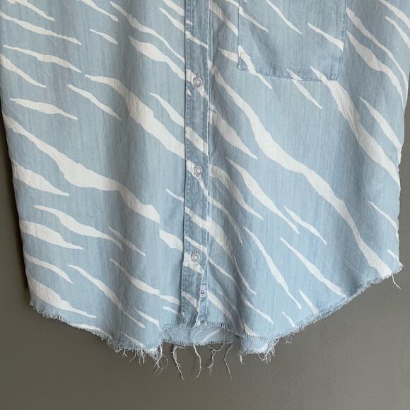 RAILS Lex Shirt in Light Vintage Zebras Size XS Blue White Stripe Tencel Raw Hem - Picture 10 of 16